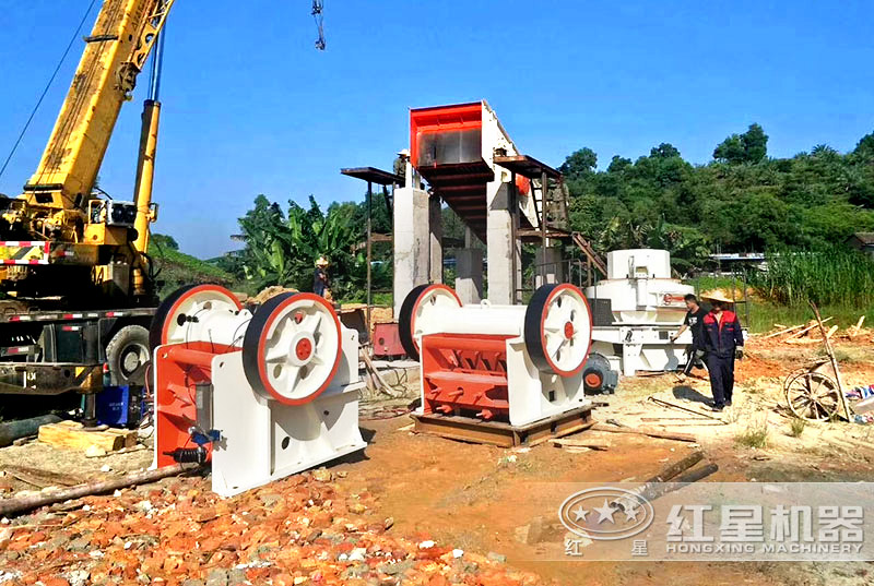 打沙生產(chǎn)線安裝現(xiàn)場 打沙生產(chǎn)線安裝現(xiàn)場