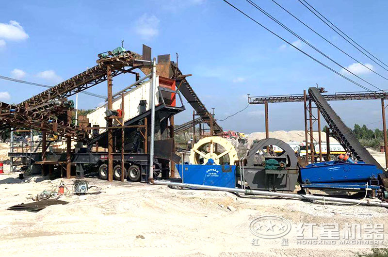 小型移動(dòng)砂機(jī)現(xiàn)場(chǎng) 小型移動(dòng)砂機(jī)現(xiàn)場(chǎng)