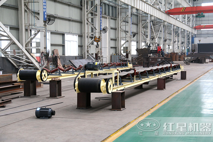 輸送機(jī) 輸送機(jī)