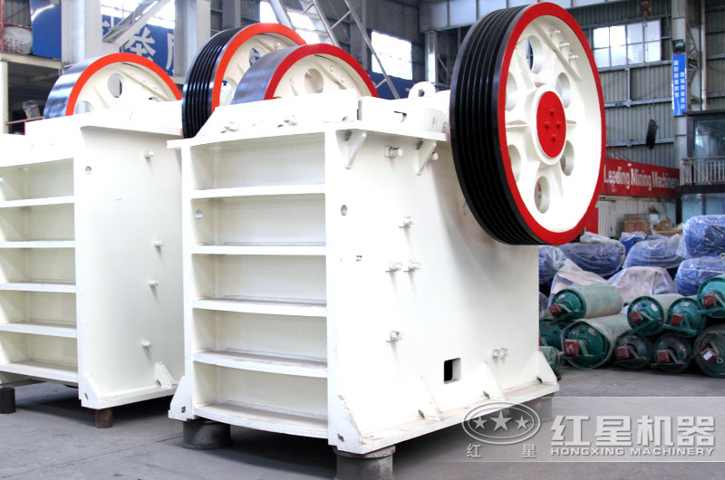 新型效率高鄂式破碎機 新型效率高鄂式破碎機