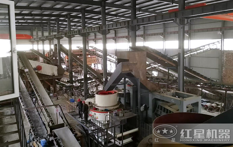 大型造沙生產(chǎn)線現(xiàn)場(chǎng) 大型造沙生產(chǎn)線現(xiàn)場(chǎng)