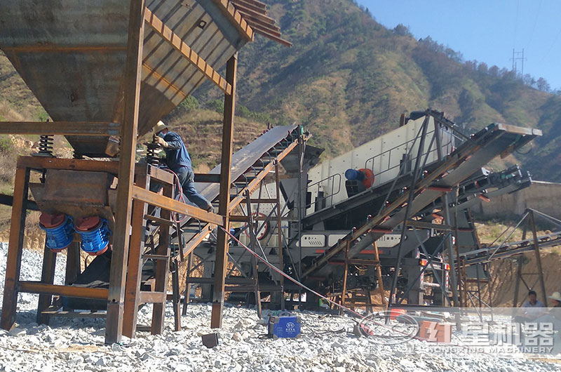 移動錘破客戶生產(chǎn)現(xiàn)場 移動錘破客戶生產(chǎn)現(xiàn)場