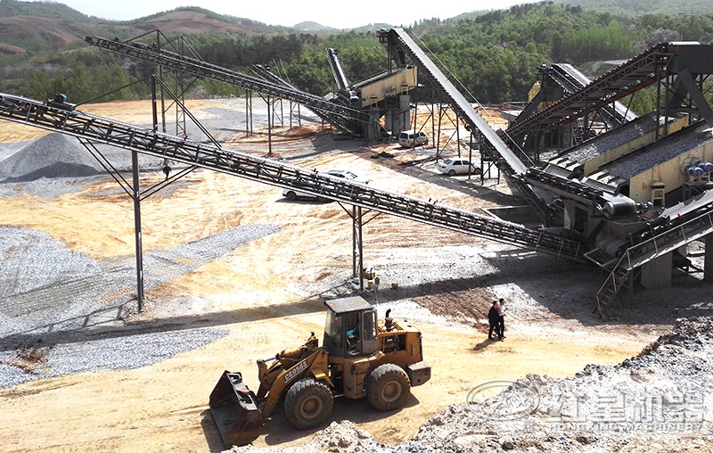 玄武巖碎石現(xiàn)場 玄武巖碎石現(xiàn)場