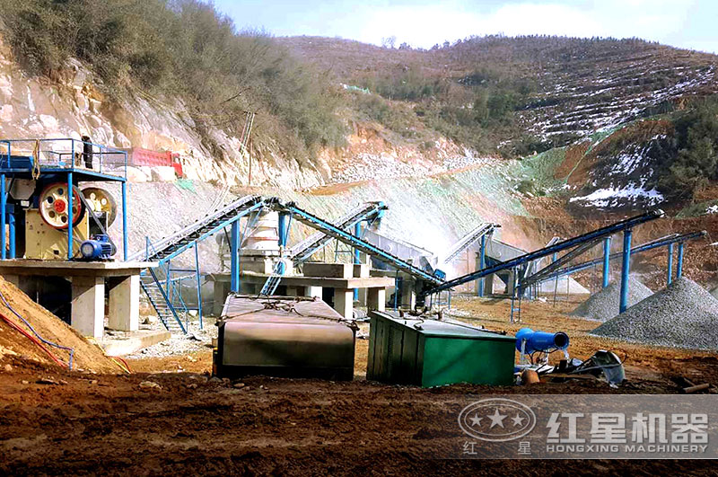 小型人工磨石頭機器現(xiàn)場 小型人工磨石頭機器現(xiàn)場