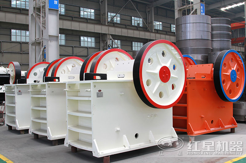 小型顎式粉碎機(jī) 小型顎式粉碎機(jī)