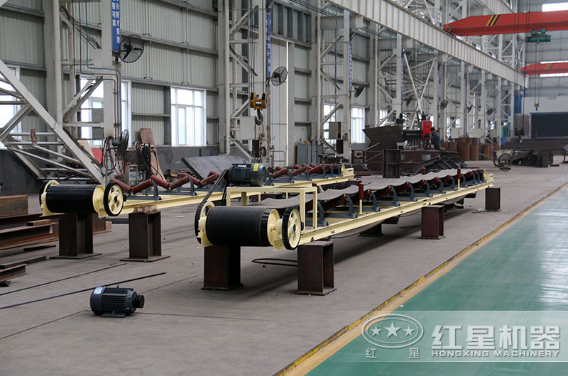 TD75型皮帶機車間實拍 TD75型皮帶機車間實拍