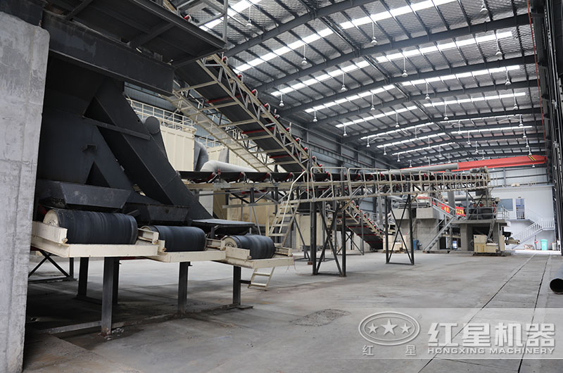 皮帶輸送機現(xiàn)場圖片 皮帶輸送機現(xiàn)場圖片