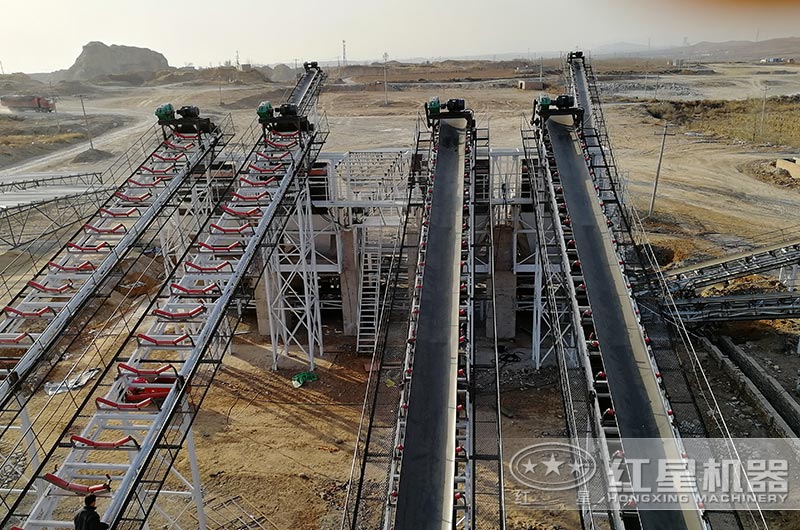 皮帶輸送機現(xiàn)場圖片 皮帶輸送機現(xiàn)場圖片