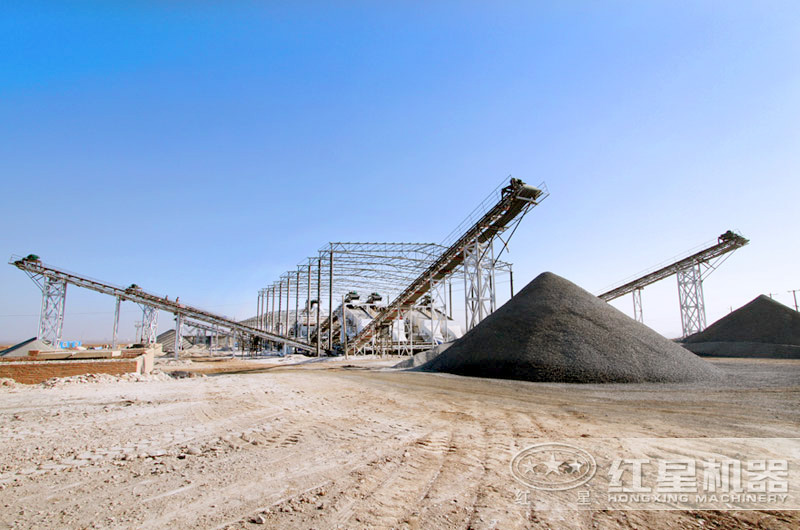 砂石生產(chǎn)現(xiàn)場(chǎng) 砂石生產(chǎn)現(xiàn)場(chǎng)