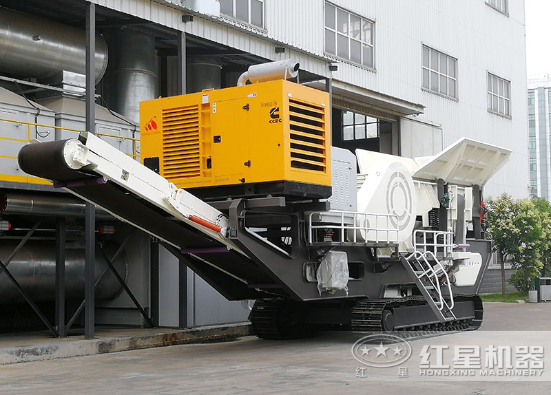 配備顎破的履帶式建筑垃圾破碎機(jī) 配備顎破的履帶式建筑垃圾破碎機(jī)