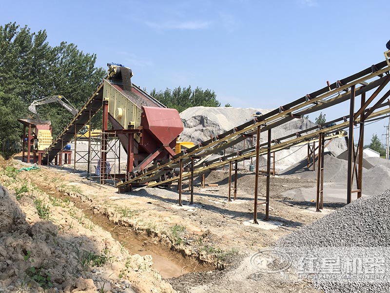 青石破碎現(xiàn)場 青石破碎現(xiàn)場