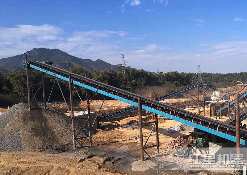 機(jī)制砂生產(chǎn)現(xiàn)場(chǎng) 機(jī)制砂生產(chǎn)現(xiàn)場(chǎng)