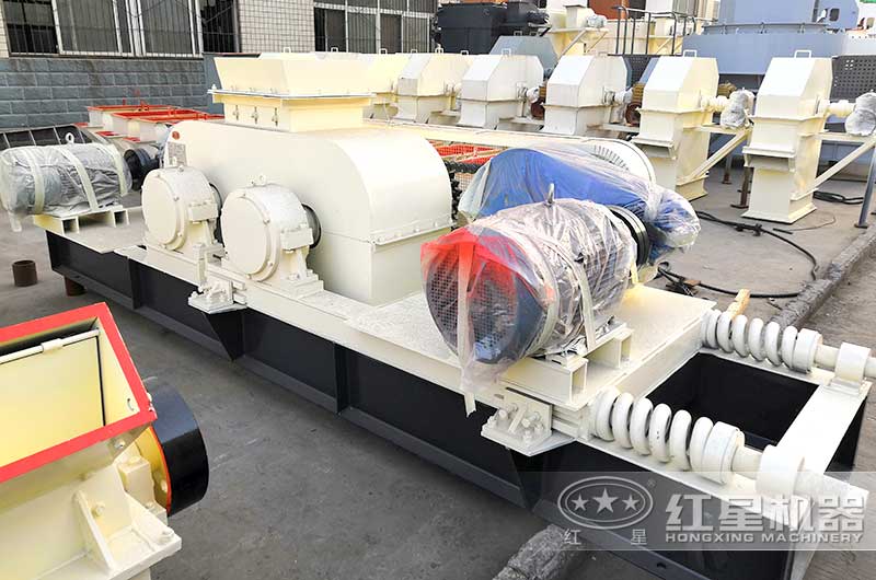 對(duì)輥制砂機(jī)設(shè)備 對(duì)輥制砂機(jī)設(shè)備