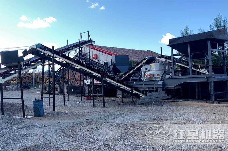 移動式制砂機(jī)現(xiàn)場一 移動式制砂機(jī)現(xiàn)場一