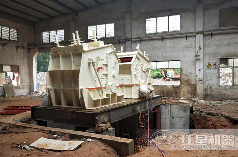 一小時60噸的建筑垃圾反擊式制沙設備 一小時60噸的建筑垃圾反擊式制沙設備